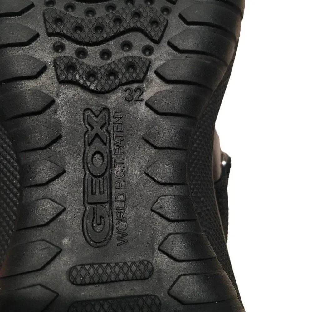 Geox brand color